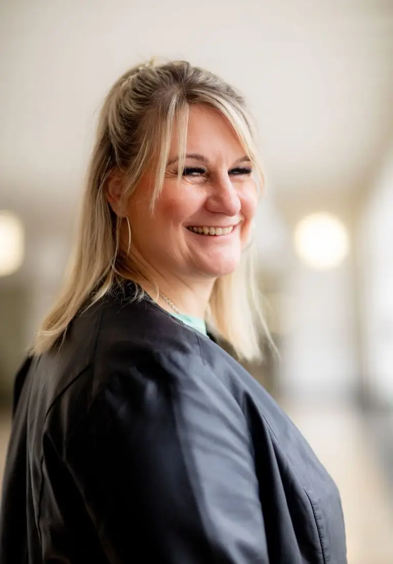 Contact Kontakt About us Über uns iMellan GmbH MY NU WAYS! Katrin Caldewei Melanie Wild-Schleiffelder