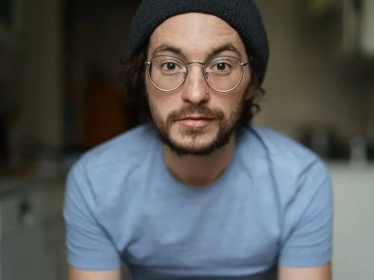 digitale Produkte verkaufen mit Funnel. knowledge-based entrepreneur freedom lifestyle visual online sales funnel digital products automated systems why digital product won’t sell fix your funnel automated online sales knowledge-based online income