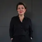 Melanie Wild-Schleiffelder discusses the productized consulting and service strategies and evolution in a modern workspace beratung digitalisieren start here